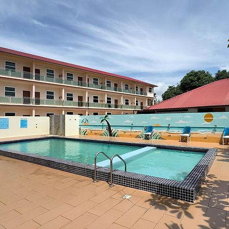 Royal Agate Beach Resort Pantai Cenang  Exterior foto