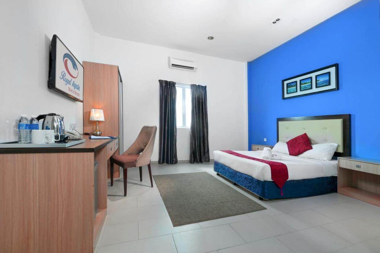 Royal Agate Beach Resort Pantai Cenang  Exterior foto