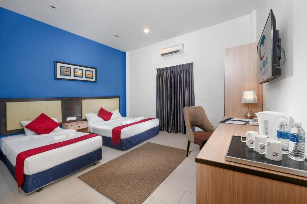 Royal Agate Beach Resort Pantai Cenang  Exterior foto
