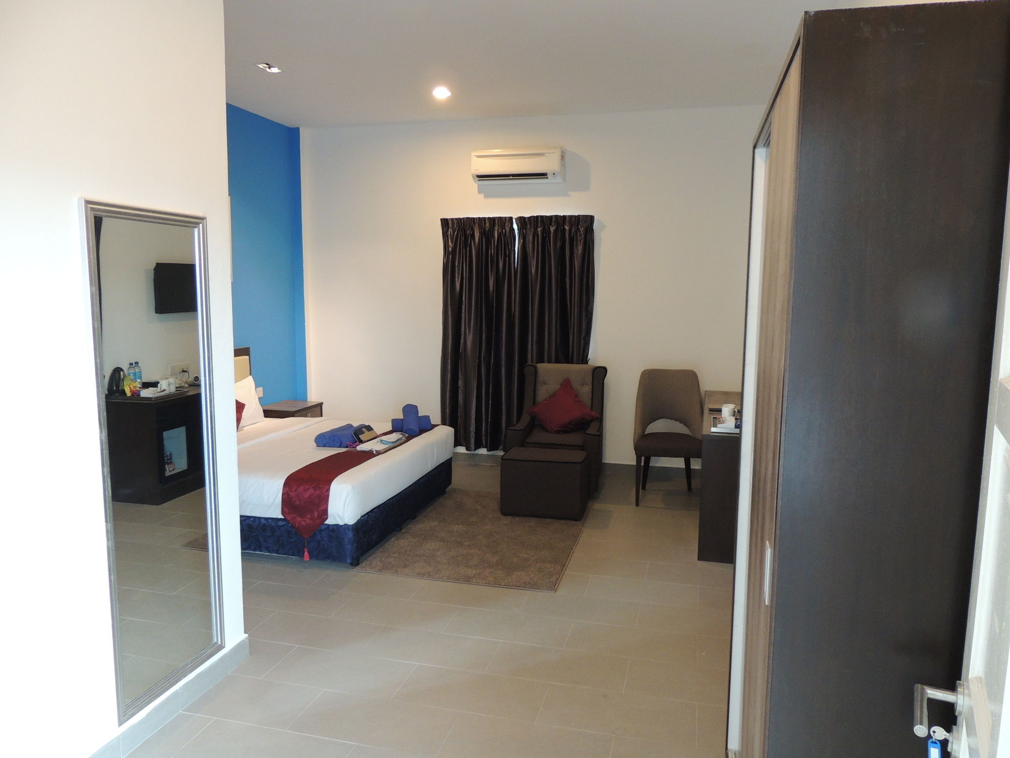 Royal Agate Beach Resort Pantai Cenang  Exterior foto