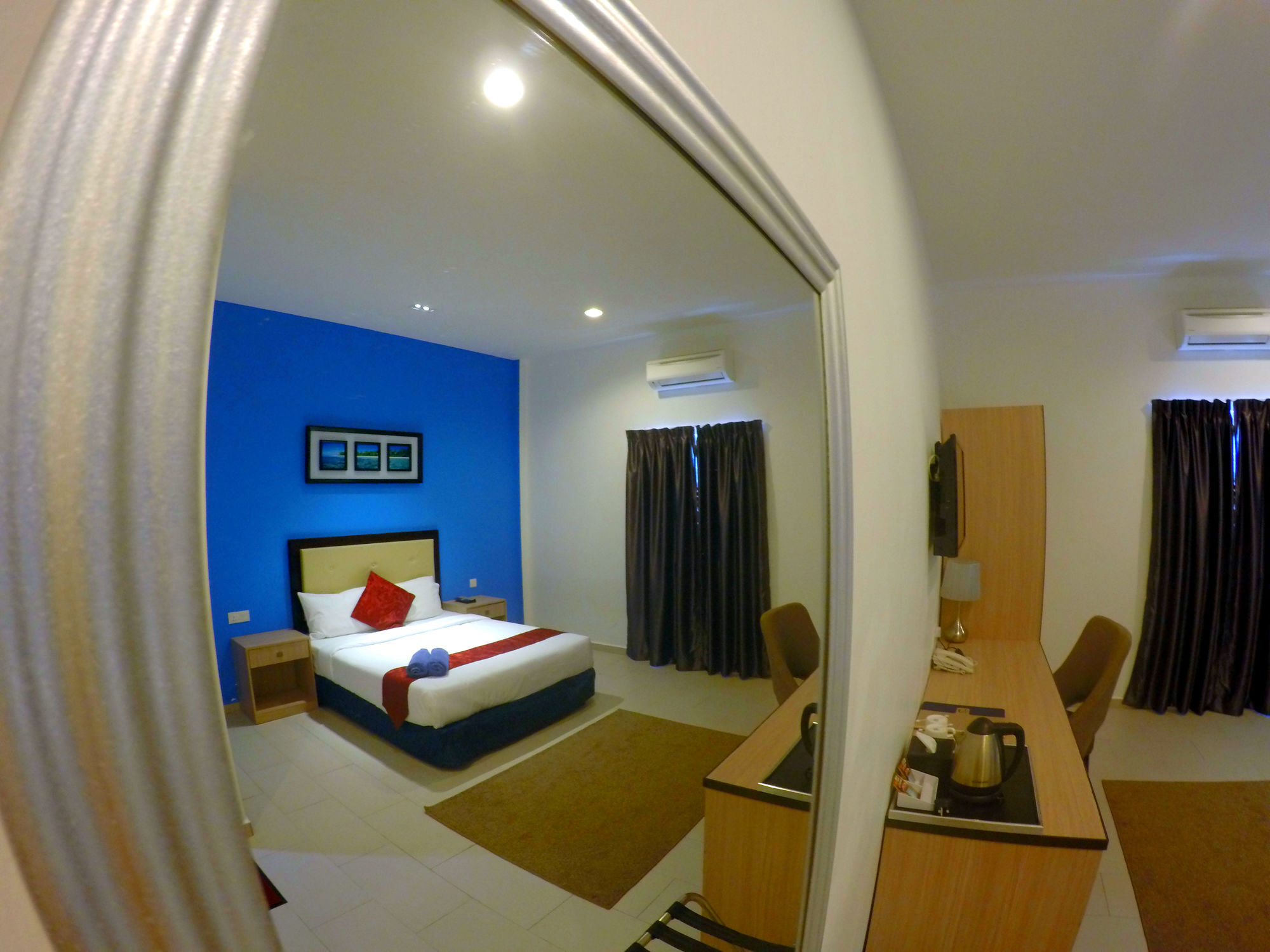 Royal Agate Beach Resort Pantai Cenang  Exterior foto